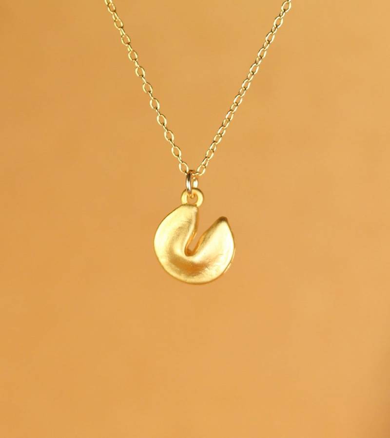 Gold Fortune Cookie Halskette - 14K Filled Kette, Glücksbringer von BubuRuby