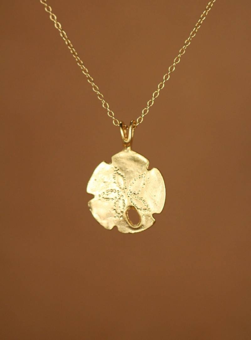 Gold Sand Dollar Anhänger 14K Vermeil Anhänger, Strandschmuck von BubuRuby