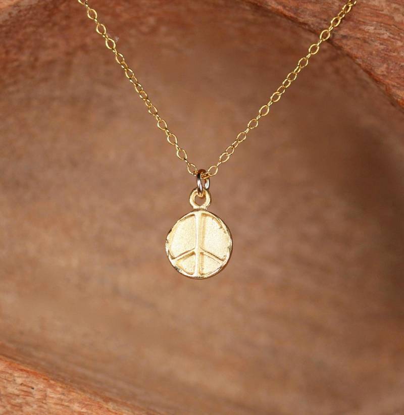 Goldene Peace Zeichen Kette - Kreis Gestempelte Scheibe Schlichte Goldene Peace Zeichen Kette - Kreis Gestempelte Scheibe Schlichte von BubuRuby