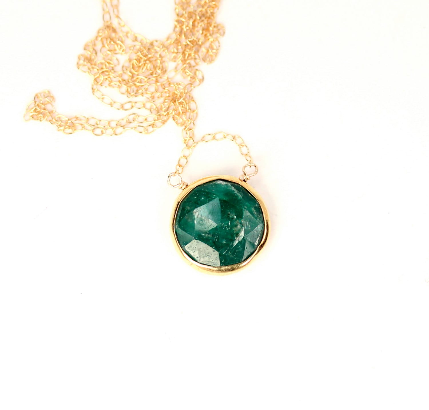 Grün Smaragd Halskette - Edelstein Mai Geburtsstein Jubiläum Ein in Goldfassung Auf Einer 14K Gold Filled Kette Grün Smaragd Halskette - Edelstein Mai Geburtsstein Jubiläum Ein in Goldfassung Auf Einer 14K Gold Filled Kette von BubuRuby