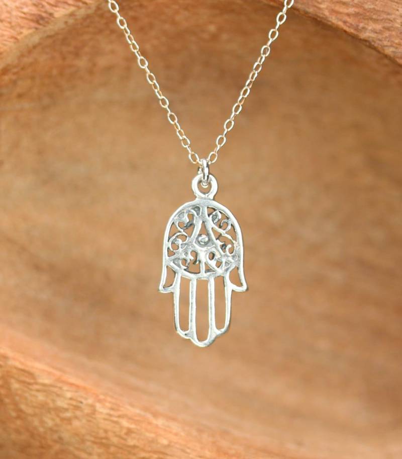 Silberne Hamsa-Halskette - Hamsa-Anhänger Schutz Amulett Ein Aus Sterlingsilber An Einer Kette von BubuRuby