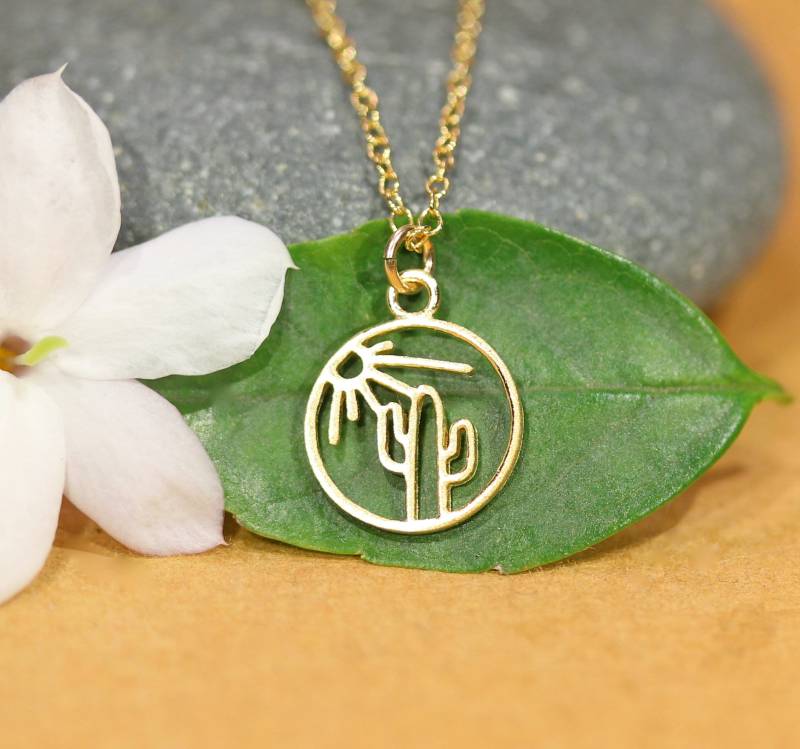 Sonne Kette, Aufgehende Sonne, Wüstenkette, Kaktus Western Süße Geschenkidee, Geschenk Für Schwestern, Boho Kette Sonne Kette, Aufgehende Sonne, Wüstenkette, Kaktus Western Süße Geschenkidee, Geschenk Für Schwestern, Boho Kette von BubuRuby