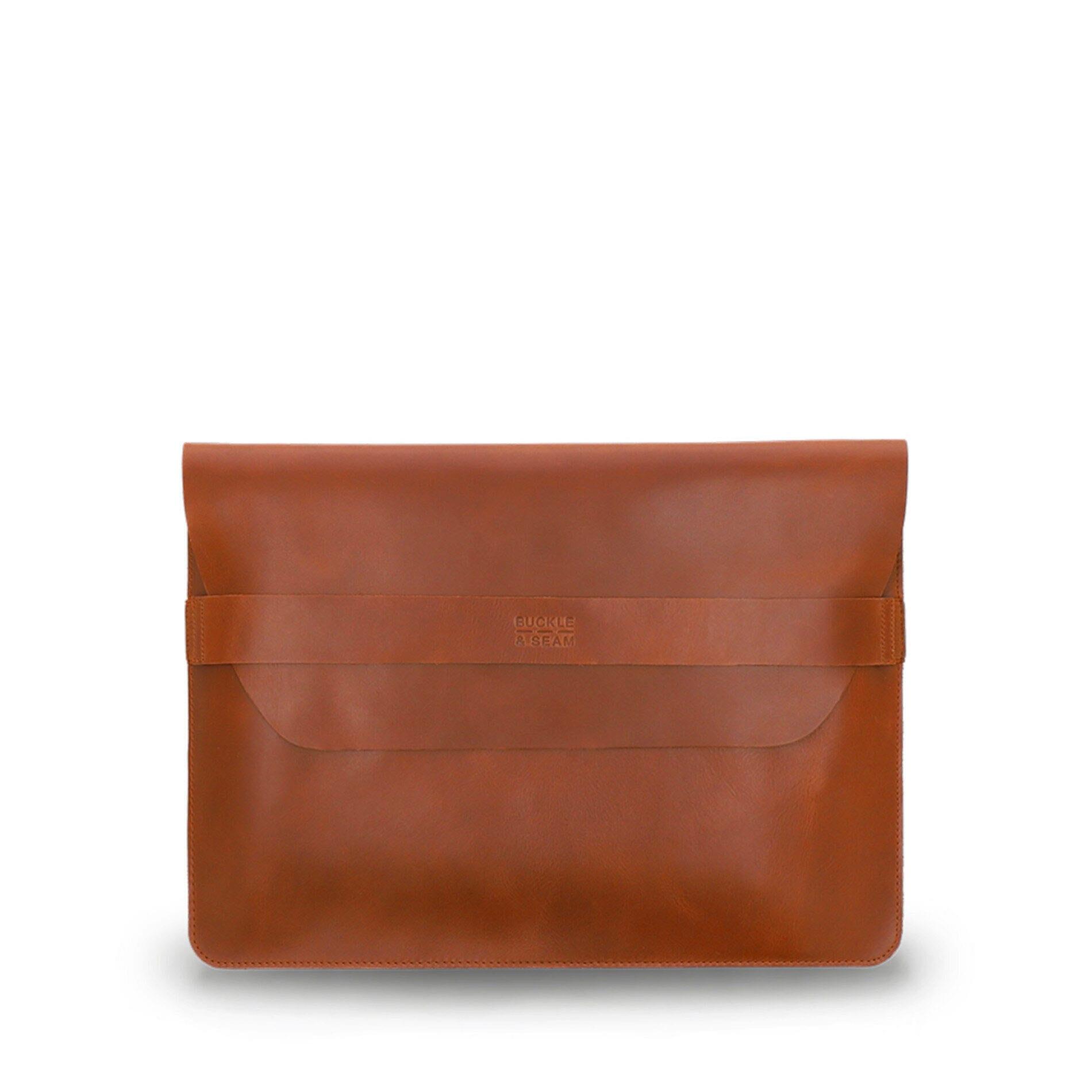 Buckle & Seam - Buckle & Seam Leder Laptop Sleeve Terra 13 Zoll - Cognac Koffer24 von Buckle & Seam