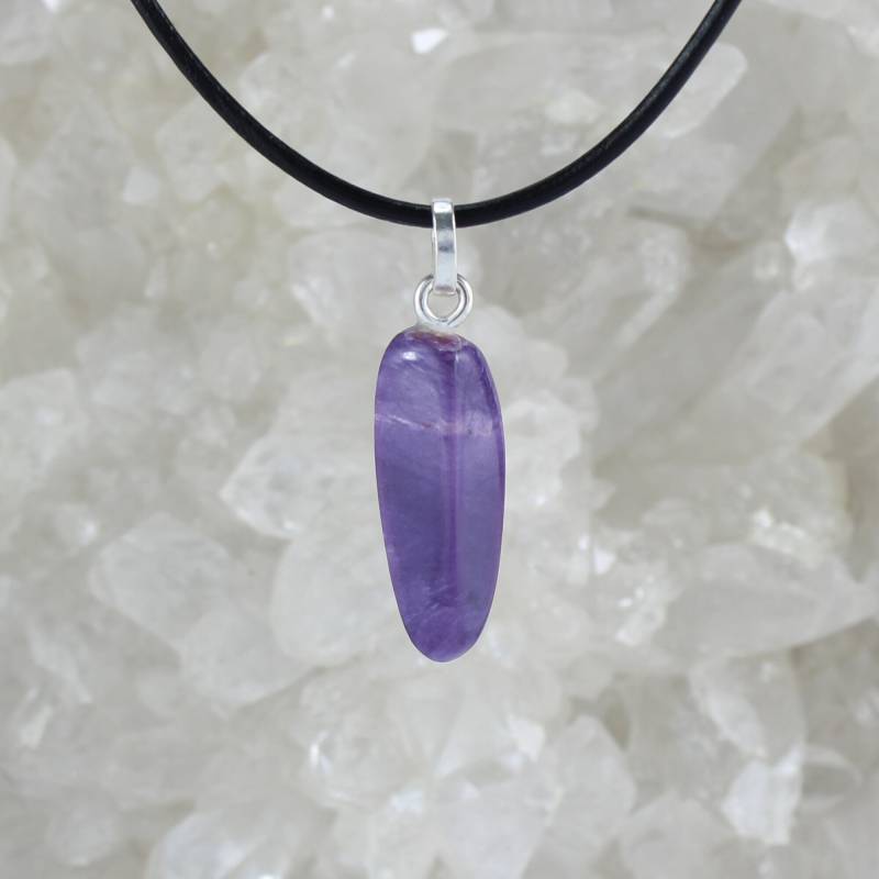 Charoit Trommelstein Anhänger Kettenanhänger Hals Schmuck 925 Silber Öse Echter Edelstein Handgefertigt Mit Lederband - Einzelstück von Budawi