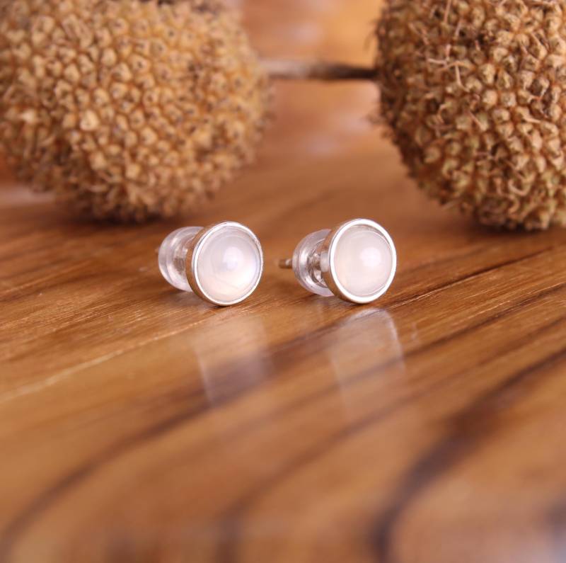 Echte Mondstein Edelstein Cabochon Ohrstecker Ohrringe Ohr Schmuck 925Er Sterling Silber Echte Mondstein Edelstein Cabochon Ohrstecker Ohrringe Ohr Schmuck 925Er Sterling Silber von Budawi