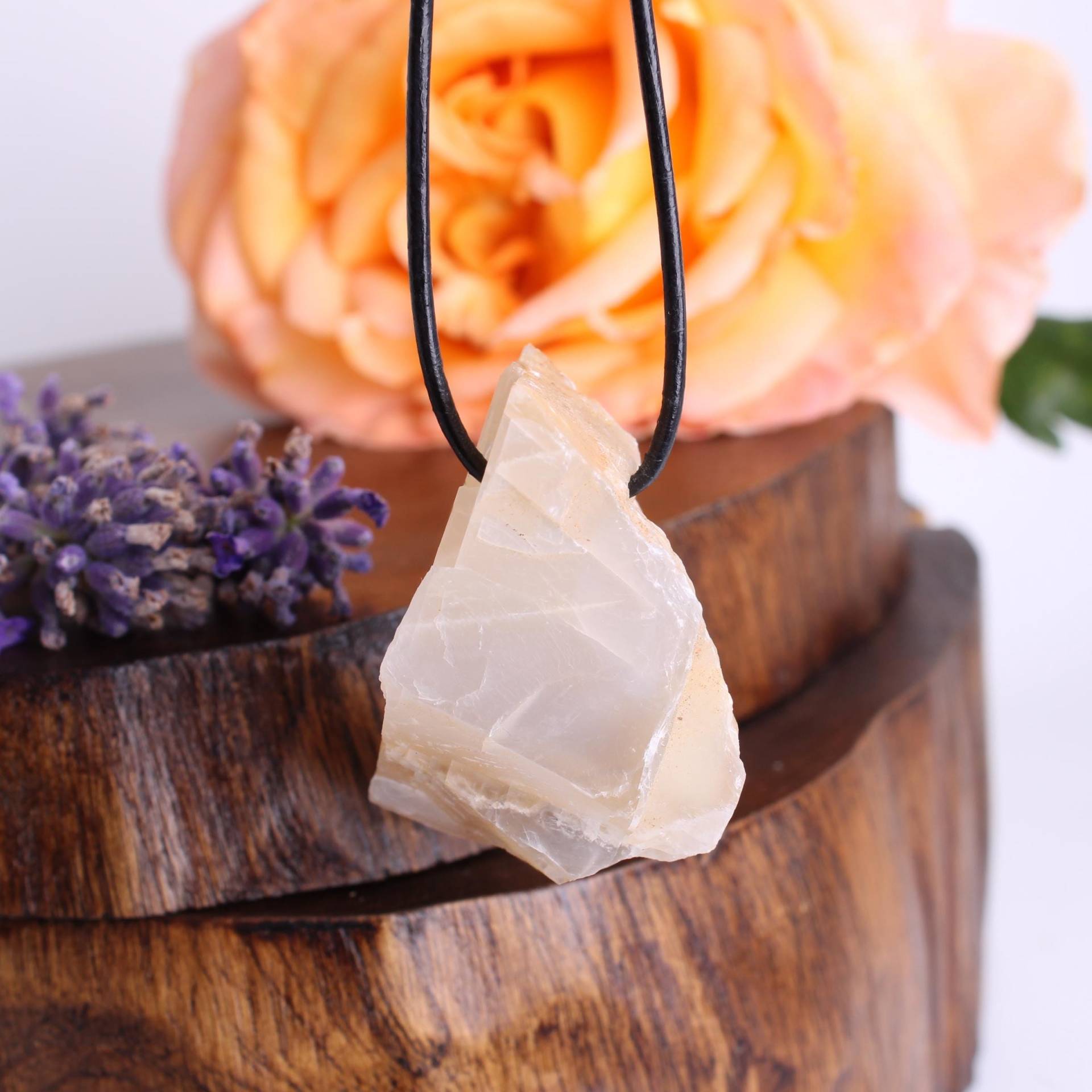 Echter Mondstein Rohstein Anhänger Gebohrt | 40x28mm & 28, 4G Lederband 1M Naturstein Schmuck Geschenk Mit Organzasäckchen von Budawi