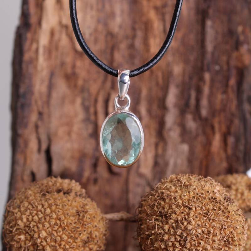 Grüner Fluorit Ketten Anhänger Facettiert Hals Schmuck 925 Sterling Silber Echter Edelstein Mit Lederband - Einzelstück von Budawi