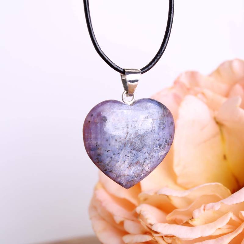 Herz Anhänger Aus Stern Korund Saphir Und Rubin - Edelstein Schmuck Mit 925Er Silberöse Inkl. Lederband & Geschenkbox von Budawi