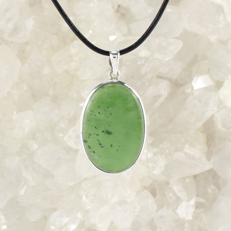 Nephrit Anhänger Kettenanhänger Hals Schmuck 925 Sterling Silber Echter Edelstein Mit Lederband - Einzelstück von Budawi