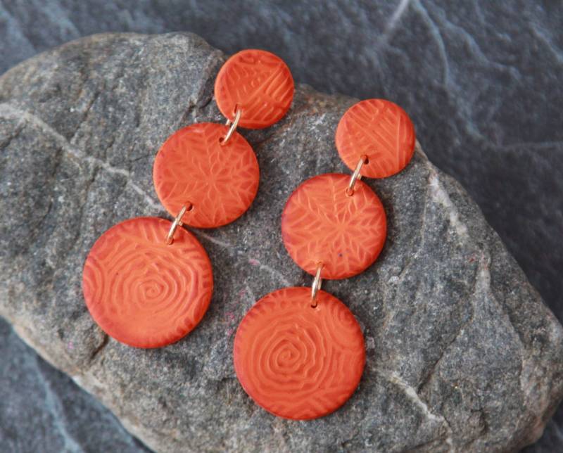 Lange Runde Ohrringe Ton, Gebrannte Orange Ohrringe, Polymer Clay Baumeln Lange Runde Ohrringe Ton, Gebrannte Orange Ohrringe, Polymer Clay Baumeln von BuduartJulia