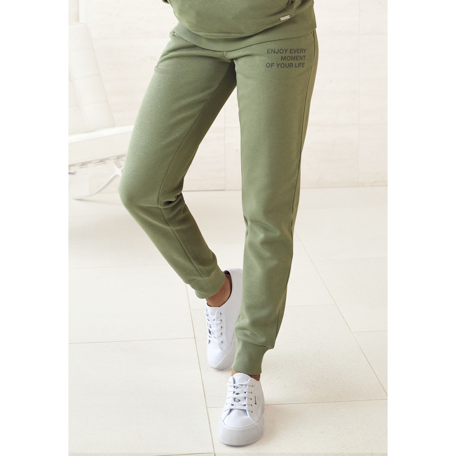 BUFFALO Jogginghose Damen moosgrün Gr.48/50 von Buffalo