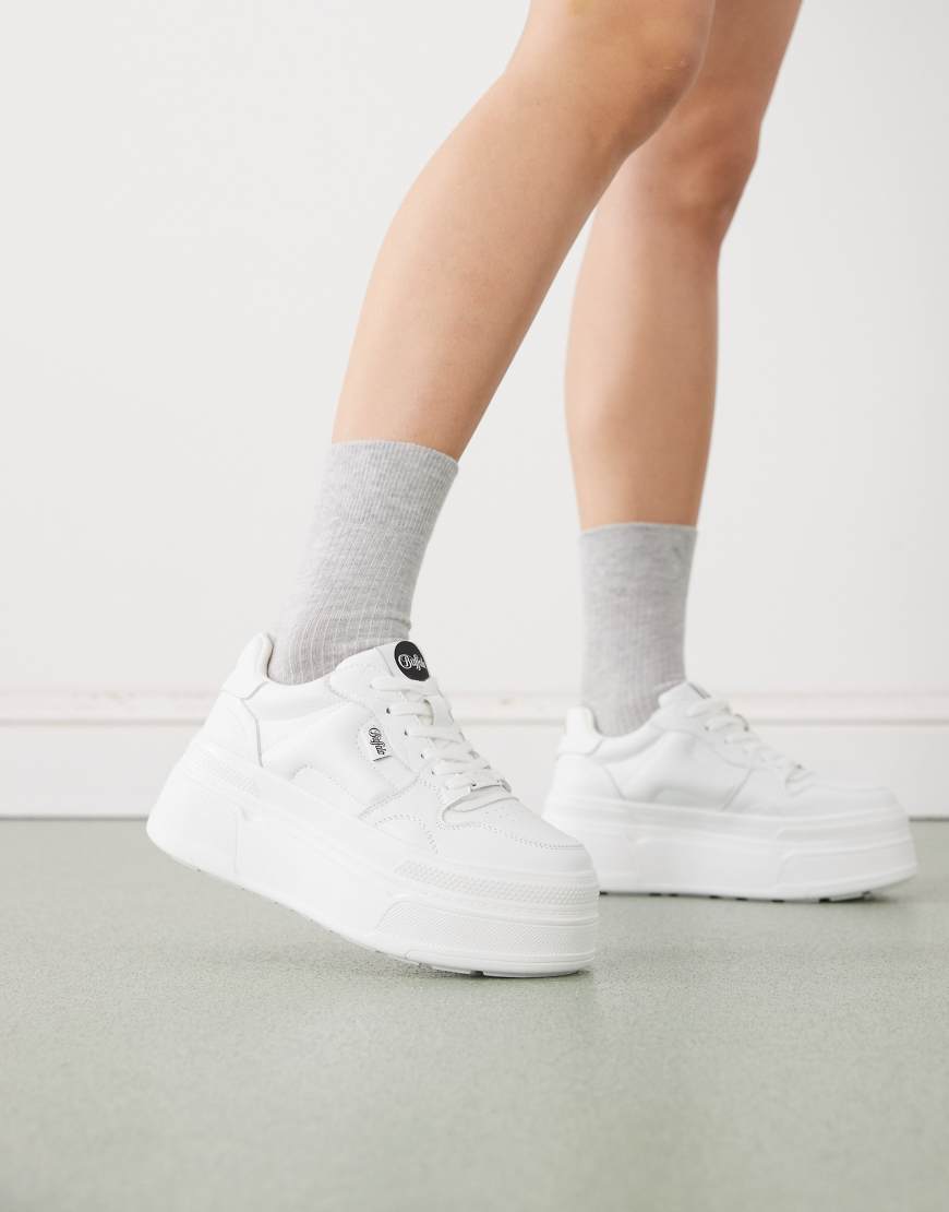 Buffalo - Besu - Sneaker aus in Weiß mit dicker Sohle von Buffalo