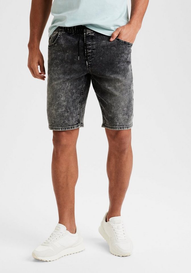 Buffalo Jogg Pants Shorts in Moonwashed-Optik, Relaxed-fit von Buffalo