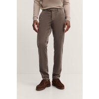 Cordhose mit Soft Touch & Stretch-Komfort in beige Cordhose mit Soft Touch & Stretch-Komfort in beige von Bugatti