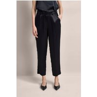 Freizeithose mit Bügelfalte in schwarz Freizeithose mit Bügelfalte in schwarz von Bugatti