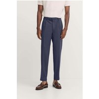 Hose mit Stretch und Bundfalten in marine Hose mit Stretch und Bundfalten in marine von Bugatti