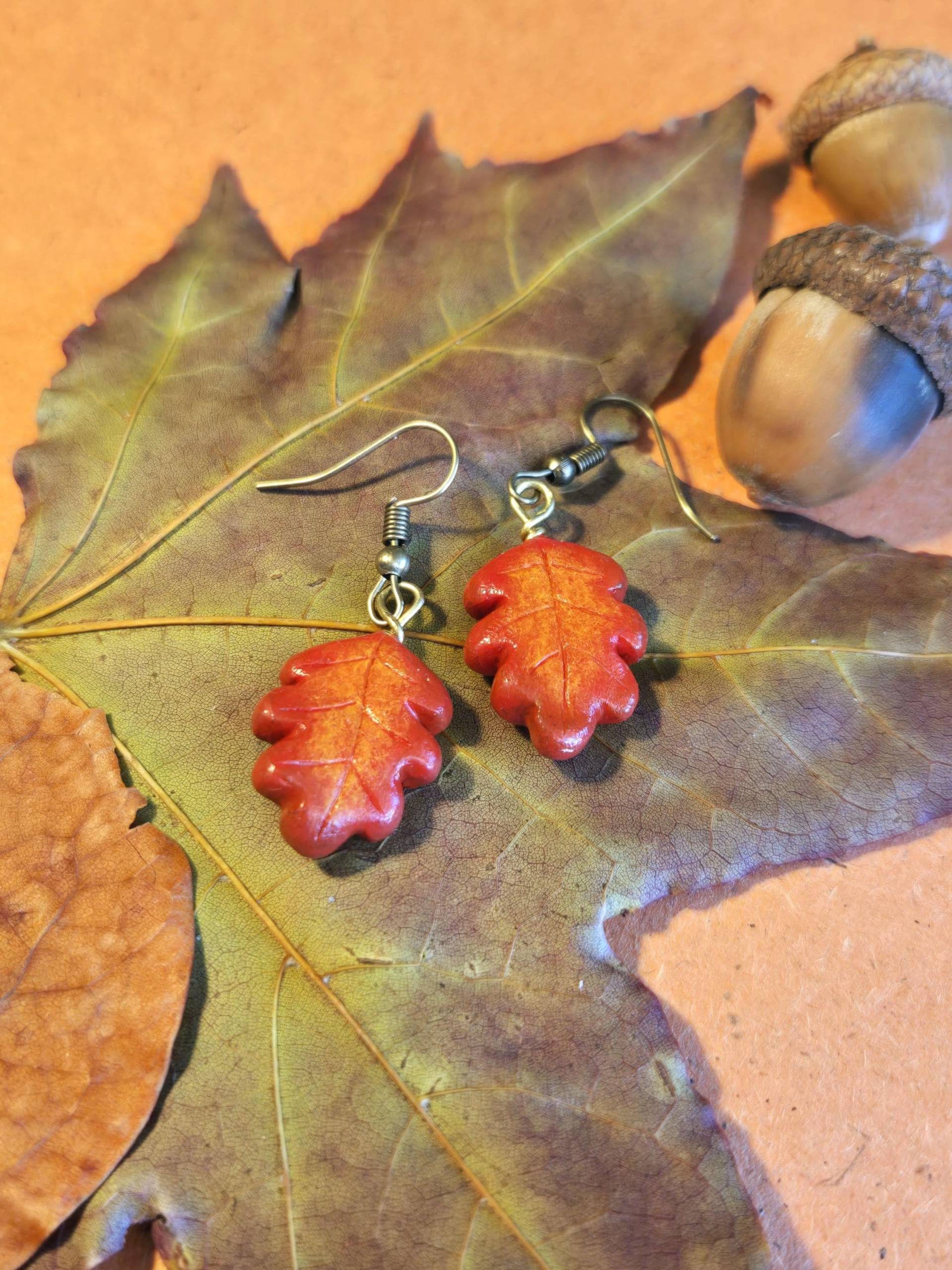 Orange Autumnleaf Earrings - Handmade By Bugsleecreations von BugsleeCreationsDE