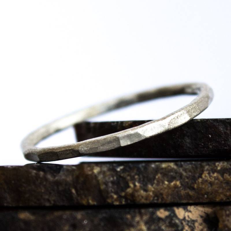 Gehämmert Und Gebürstet Sterling Silber Stack Ring Matt / von BuildaStack
