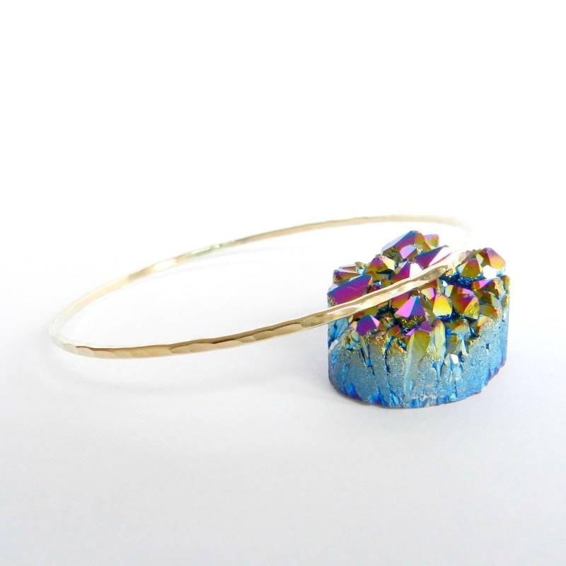 Hammered Gold Armreif von BuildaStack