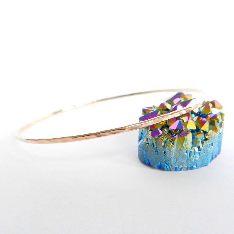 Rose Gold Armreif Armband Gehämmert von BuildaStack