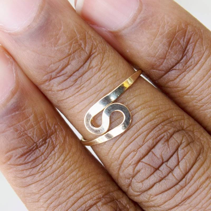 Über Dem Knöchelring 12K Filled Gold Verstellbare Midi Ring von BuildaStack