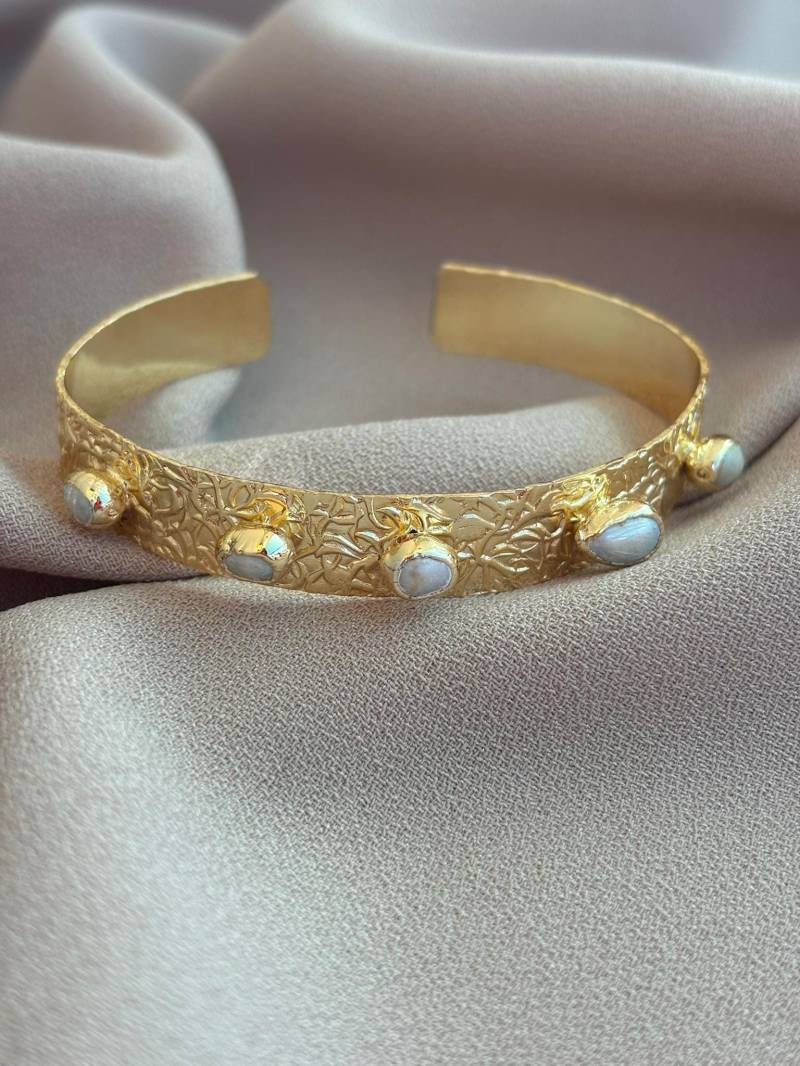 22K Vergoldetes Armreif Echte Gerstenperle Brautschmuck von BuinJewellery