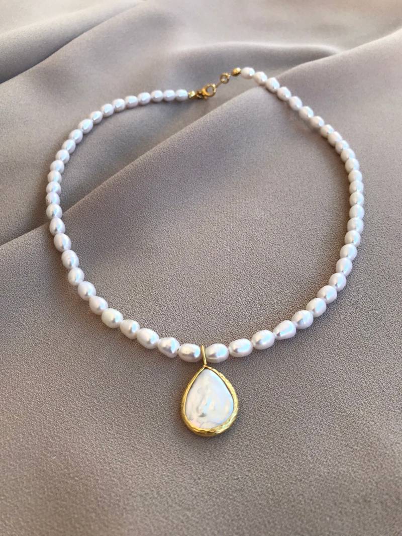 Barley Pearl Drop Barockperle Design-Kombinationshalskette von BuinJewellery