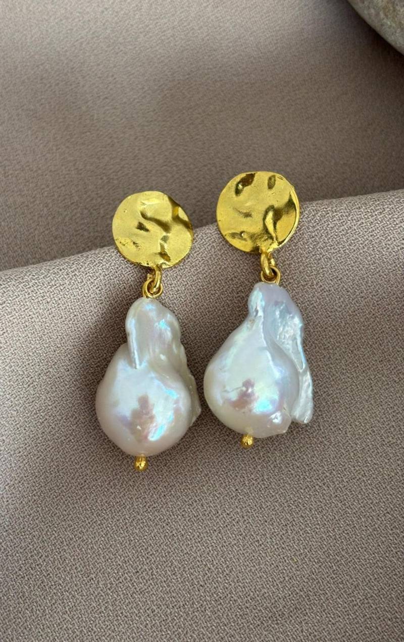 Barock Perle Gold Ohrstecker Messing-22K Vergoldet von BuinJewellery
