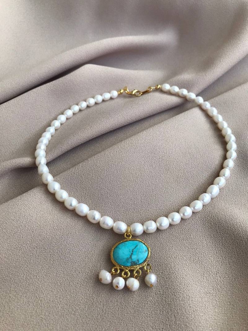 Einzigartige Türkis Stein Naturperlen Kombination Design Halskette von BuinJewellery