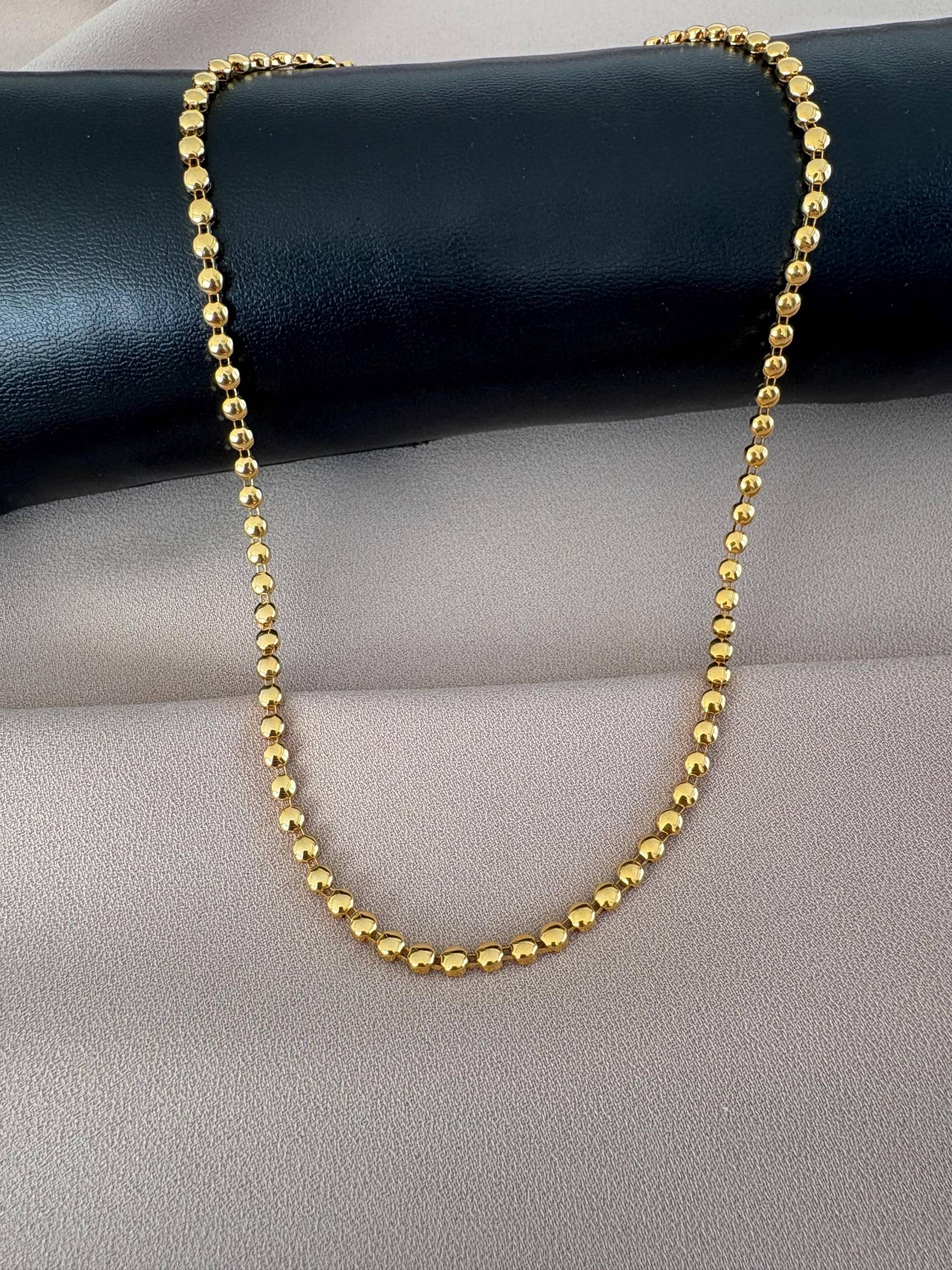 Glänzende Vergoldete Große Flache Kugel Halskette von BuinJewellery