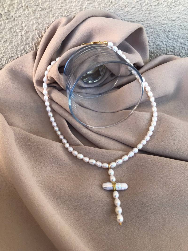 Handgemachte Perlen Kreuz Halskette, Natürliche Gerste Perle Glaube Echte Halskette von BuinJewellery