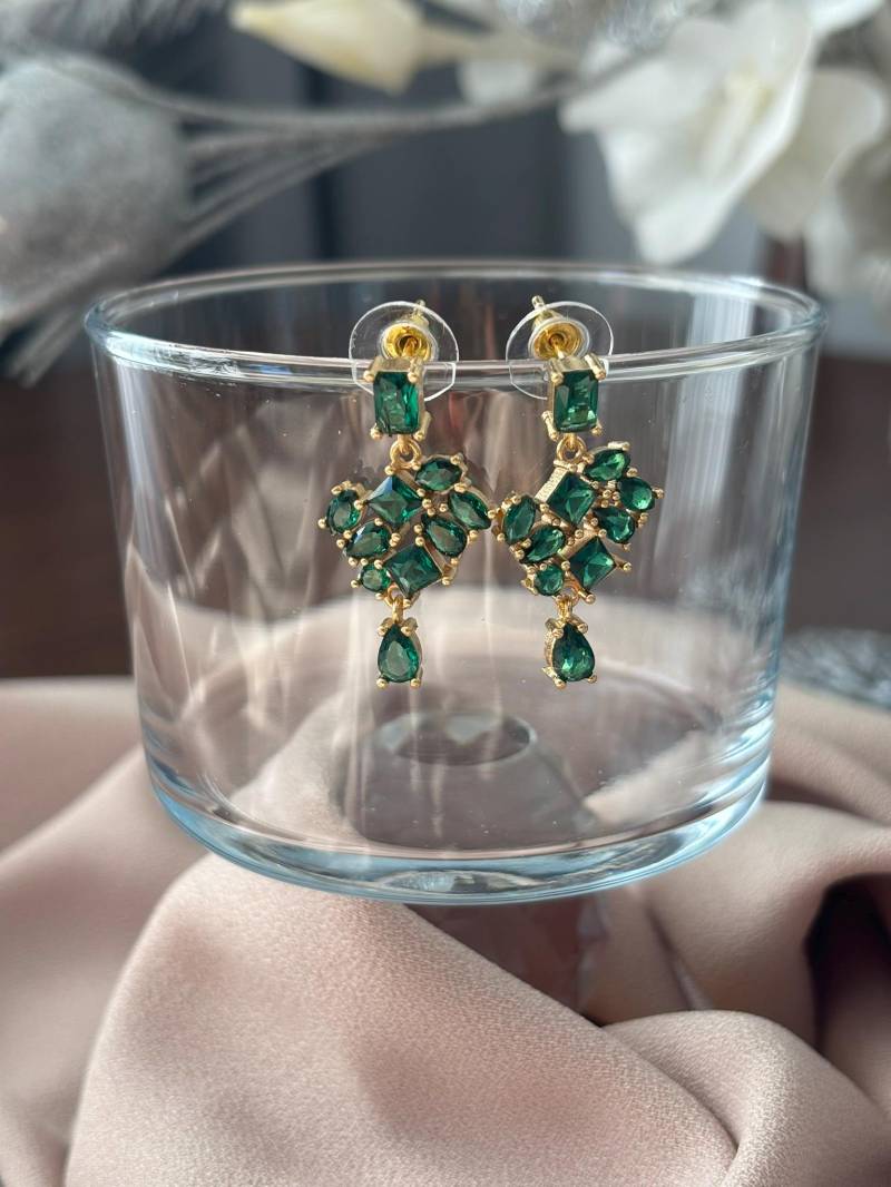 Handgemachte Vergoldete Bronze Ohrringe Grüner Zirkon Stein von BuinJewellery