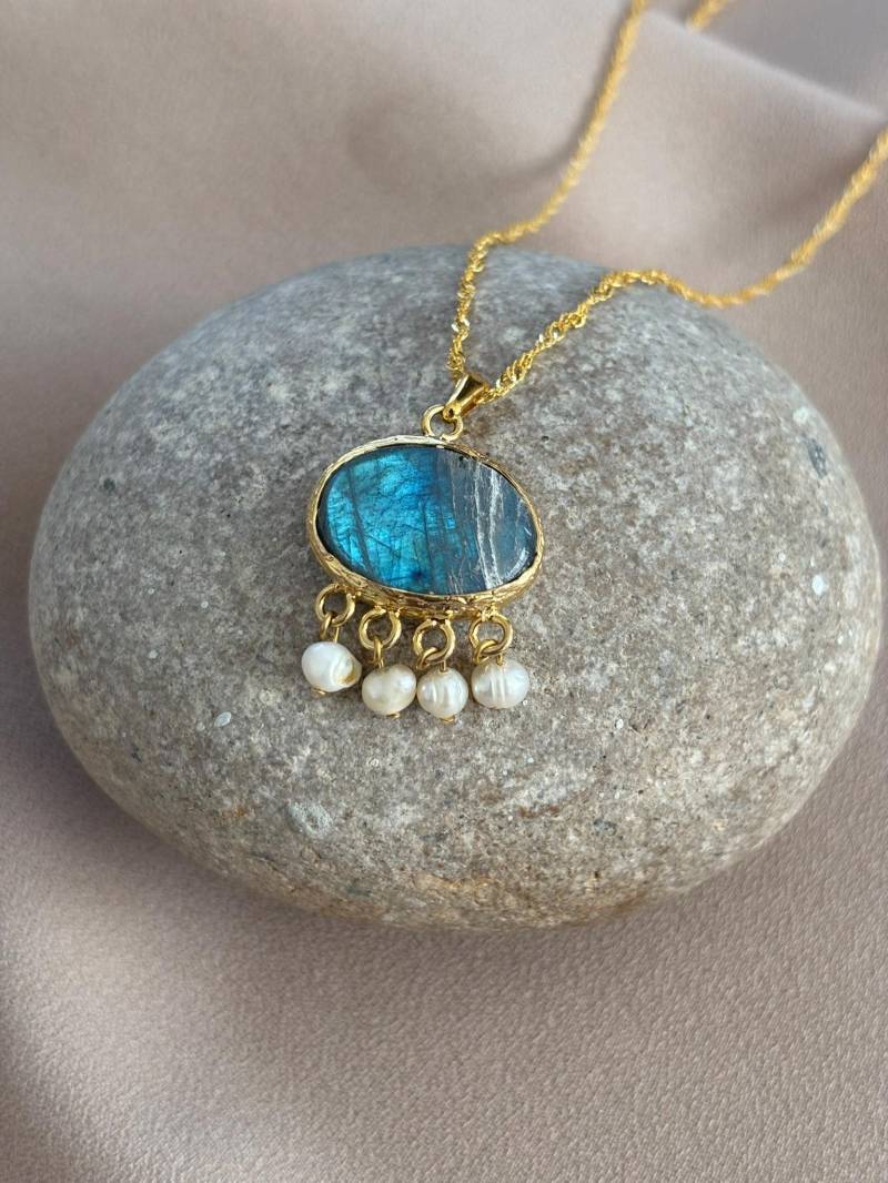 Labradorit & Perlen Kette 22K Vergoldete Twist Kette von BuinJewellery