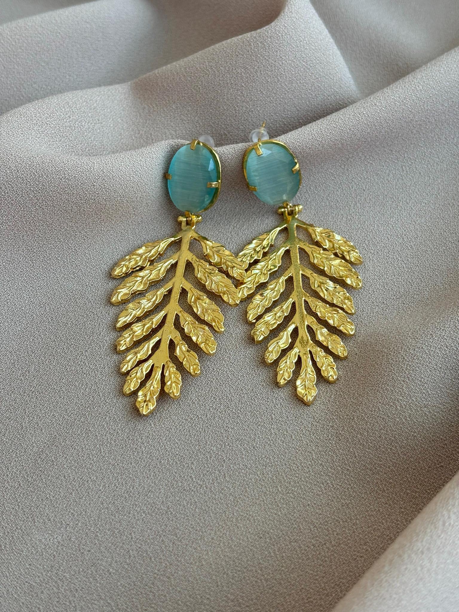 Lange Blatt Design Katzenauge Ohrringe, Stein Ohrringe Sie Können Ihre Eigene Farbe Wählen von BuinJewellery