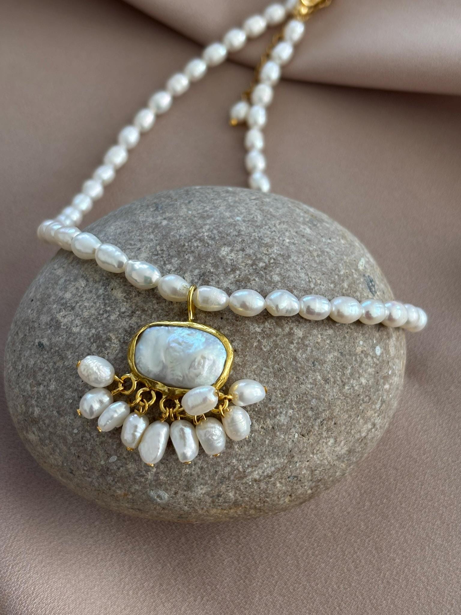 Perlenkette 22K Vergoldete Bronze, Brautschmuck von BuinJewellery