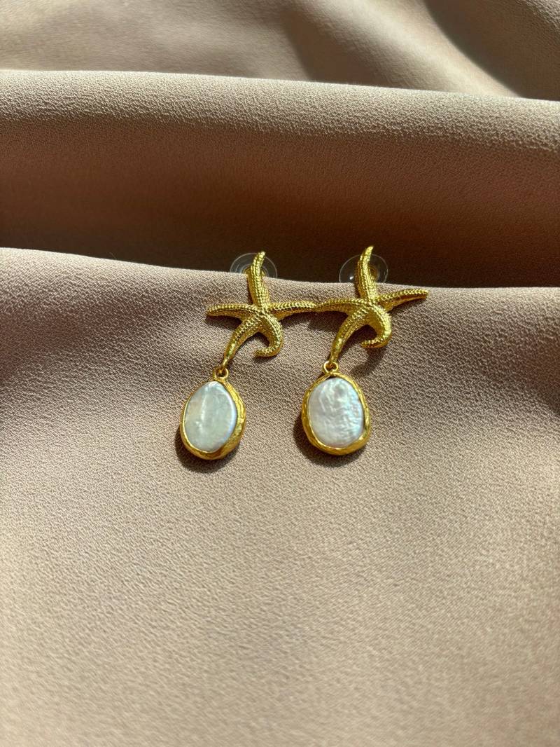 Starfish Flache Perlenohrringe, Sternmünzenperlenohrringe, Elegante Hochzeitsohrringe von BuinJewellery