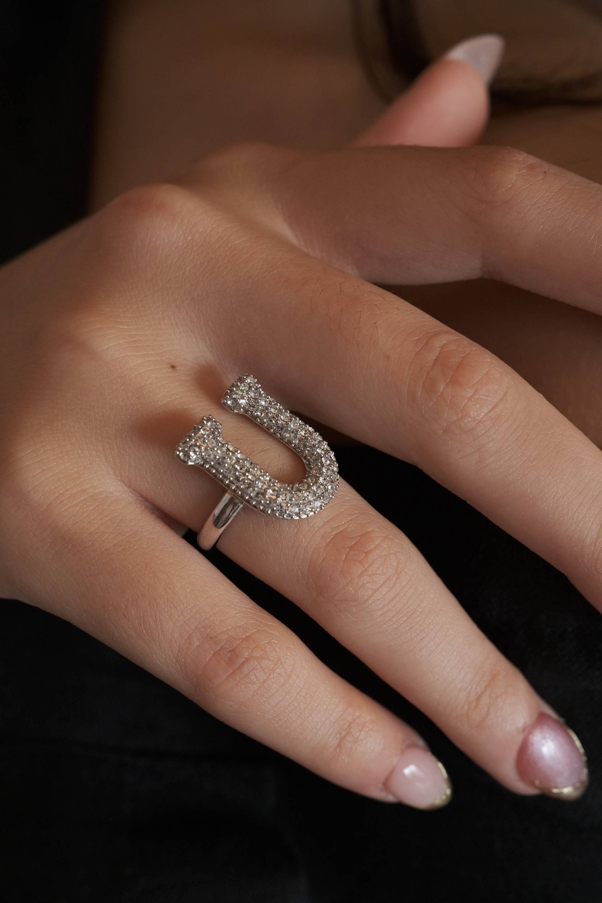 Alphabet Ring U, Initial Ring, Brautjungfer Swarovski Freie Größe, Sterling Silber Ringe Für Frauen, Brautring, Monogramm Schmuck von BujorJapan