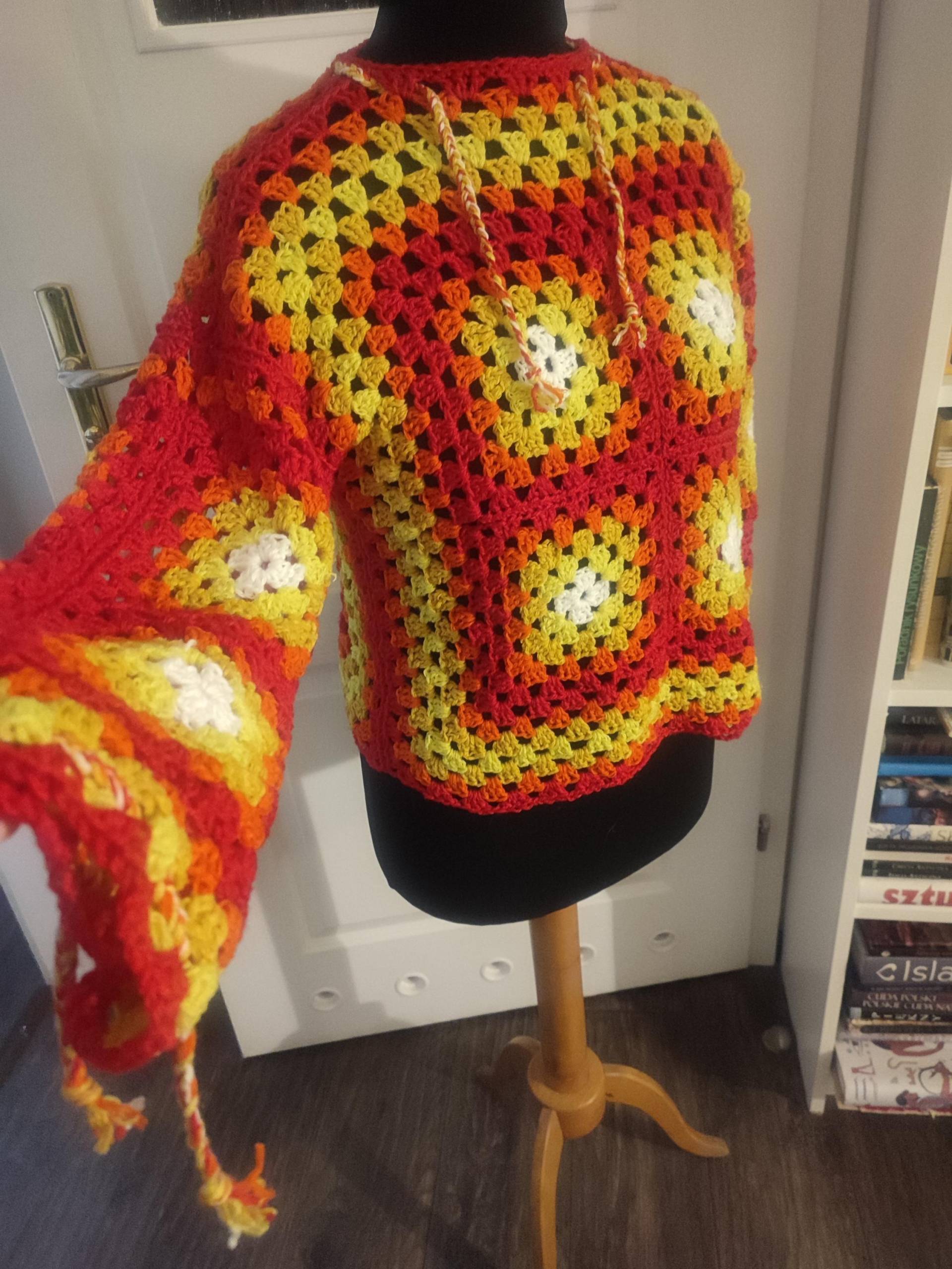 Ein Handgemachter Einzigartiger Pullover in Warmen Farben Boho Hippie von BulbaDesign