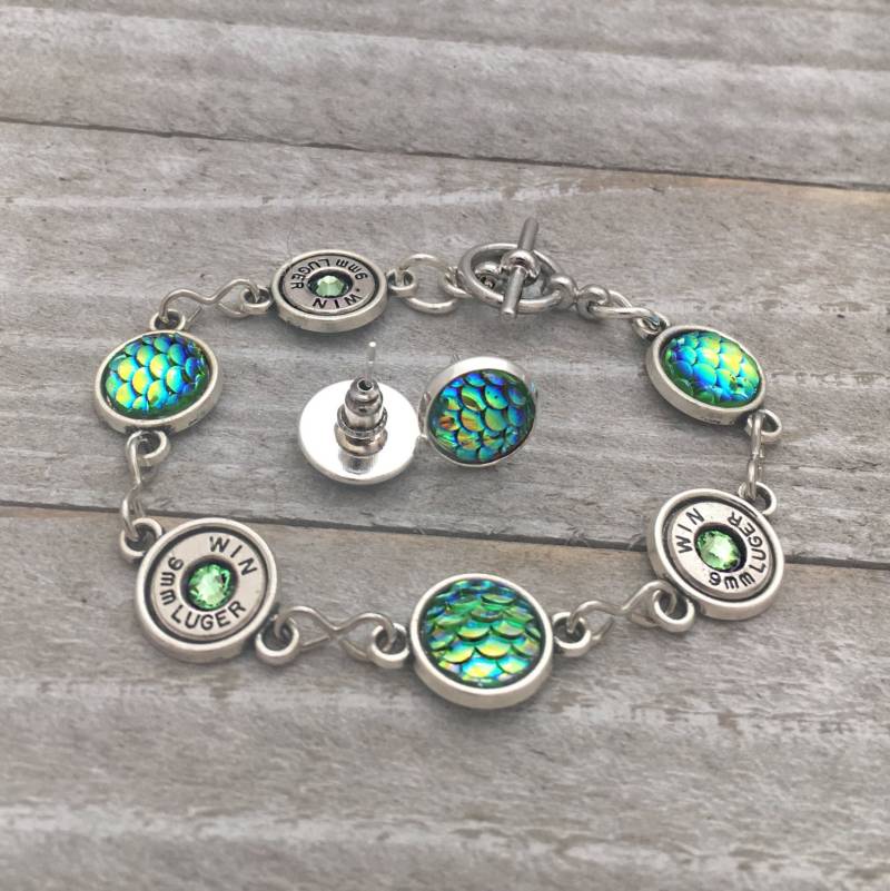 Kugel Schmuck, Fisch Bass N Messing Armband Und Bolzen Gesetzt Kugel Schmuck, Fisch Bass N Messing Armband Und Bolzen Gesetzt von BulletsForBelles