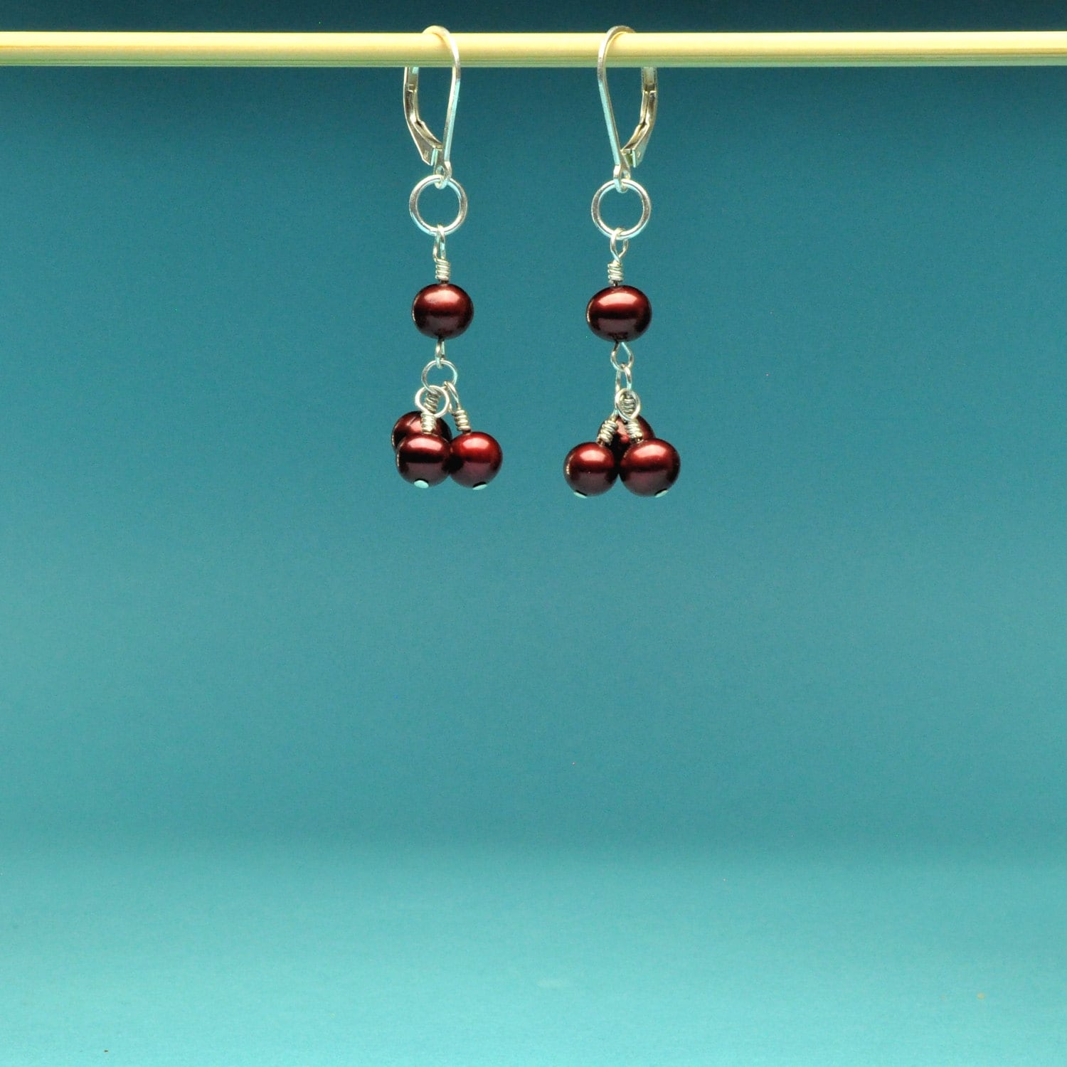 Preiselbeere Perle Ohrringe von Bungalow42