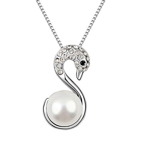 Bungsa Perlen Frauenkette 45cm silberfarben "SWAN" - Anhänger in Schwanenform mit Perle in weiß und klarem Strass besetzt - Kette Halskette Damen Schwan silber - necklace silver pearl crystals white von Bungsa