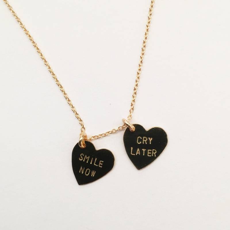 Lächeln Jetzt, Weinen Später Halskette Lächeln Jetzt, Weinen Später Halskette von BunniesInLA