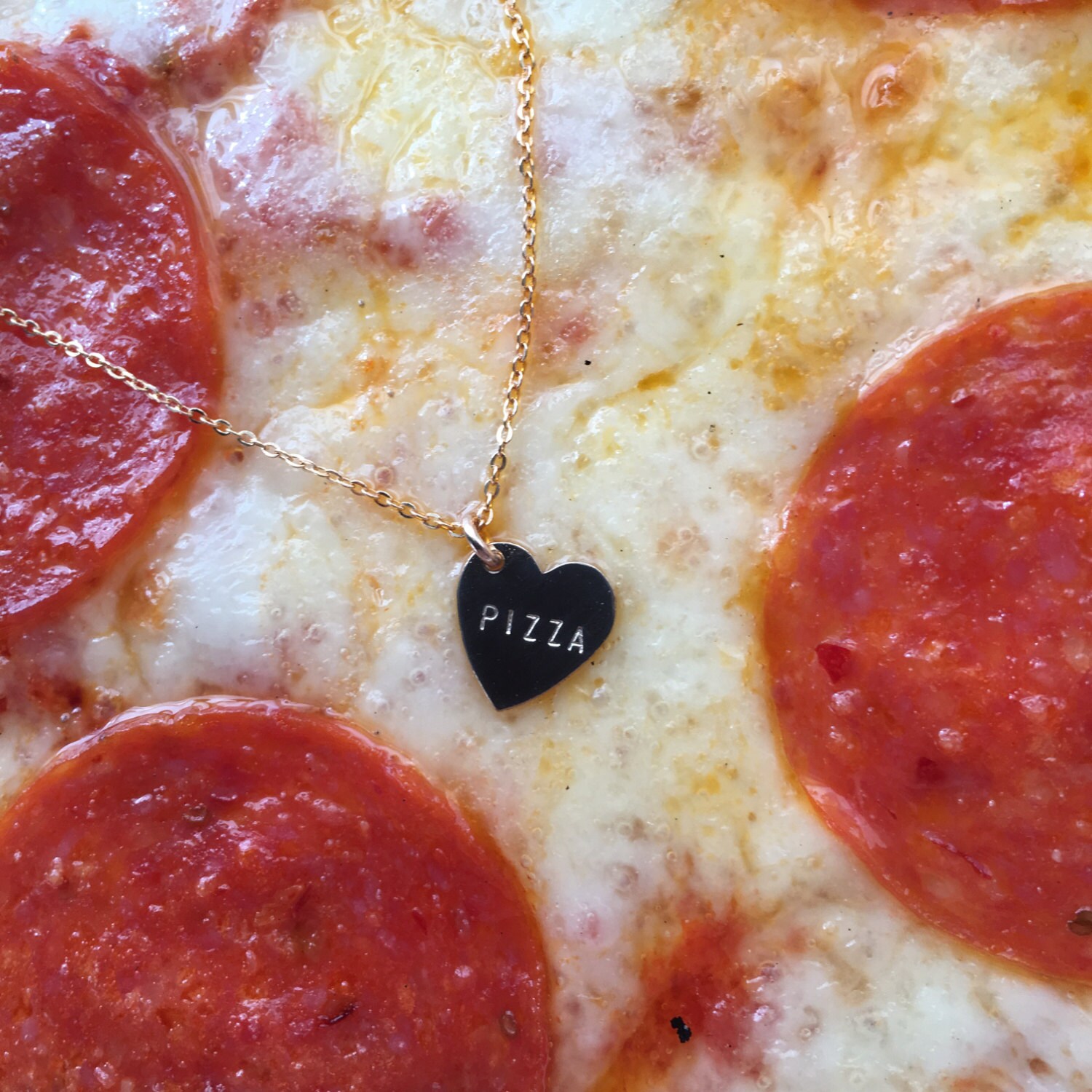 Pizza Herz Anhänger Halskette von BunniesInLA