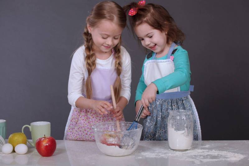 Kleinkind Schürzen - Kinder Schürze Mutter Tochter Passende Für Weihnachtsgeschenk Kochschürze Kleinkind Schürzen - Kinder Schürze Mutter Tochter Passende Für Weihnachtsgeschenk Kochschürze von BunnyStreetCom