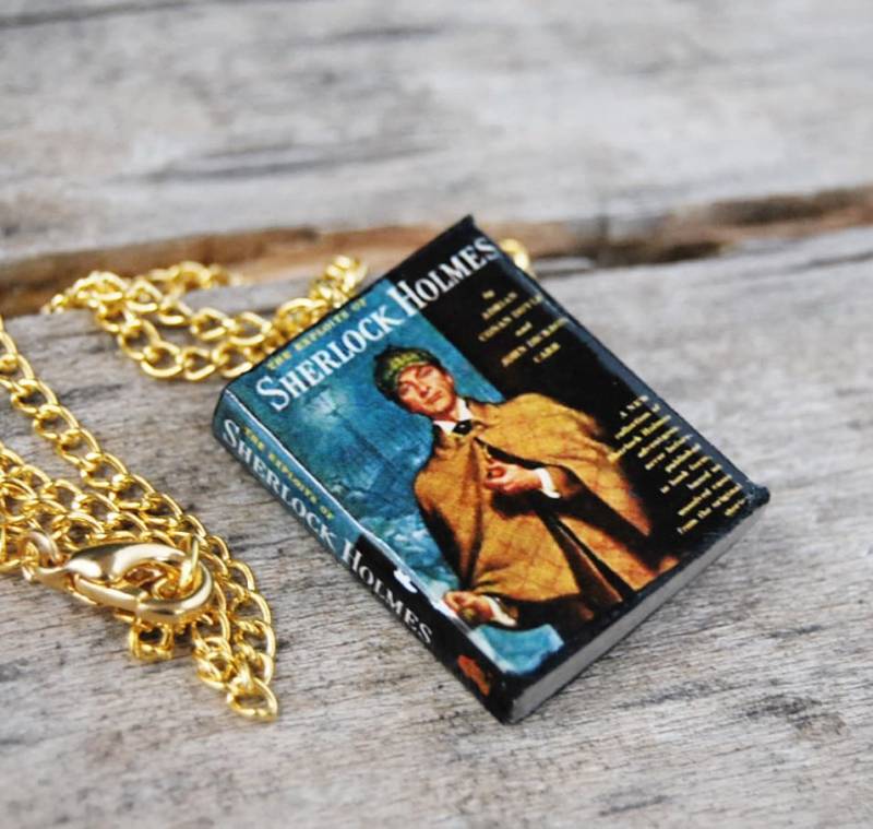 Sherlock Holmes Mini-Buch-Halskette von Bunnyhell