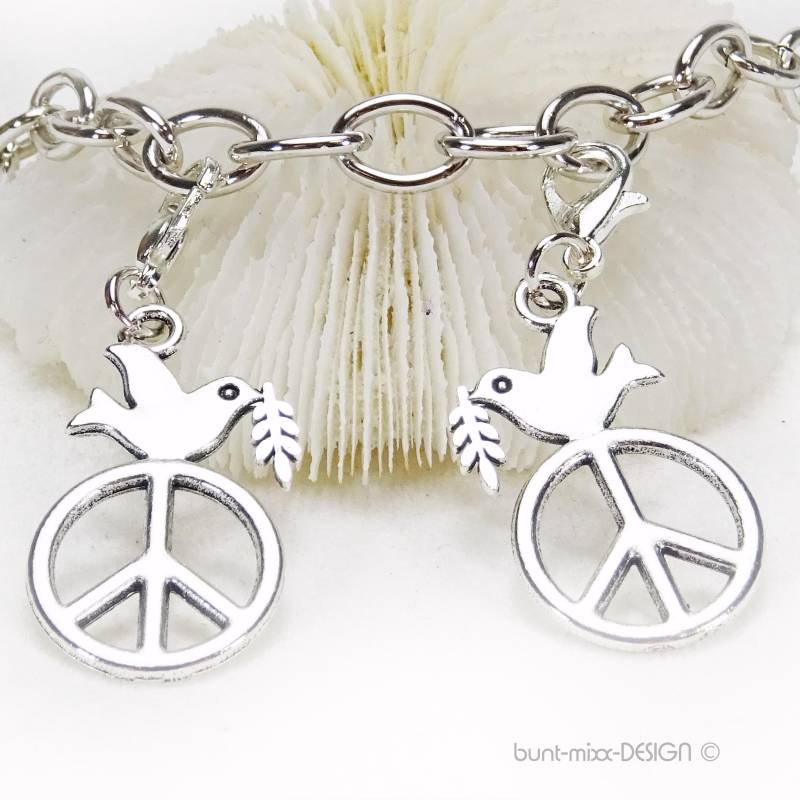 Charm Peace Friedenstaube Ölzweig Anhänger Mit Karabiner Silberfarben Bettelarmband Boho Hippie Handmade By Buntmixxdesign Charm Peace Friedenstaube Ölzweig Anhänger Mit Karabiner Silberfarben Bettelarmband Boho Hippie Handmade By Buntmixxdesign von BuntMixxDesign