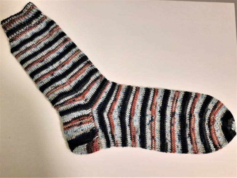 Handgestrickte Socken Größe 42/43. Unikat von BunteFaedenbyCarola