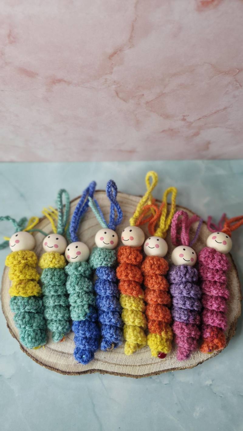 Glückswürmchen, Sorgenwürmchen, Anhänger, Schlüsselanhänger, Geschenke von BuntesWollKarusell