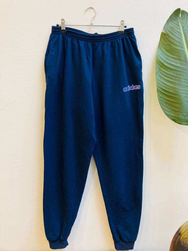 Vintage Adidas Jogginghose, Größe M Vintage Adidas Jogginghose, Größe M von Buntvintageclothing