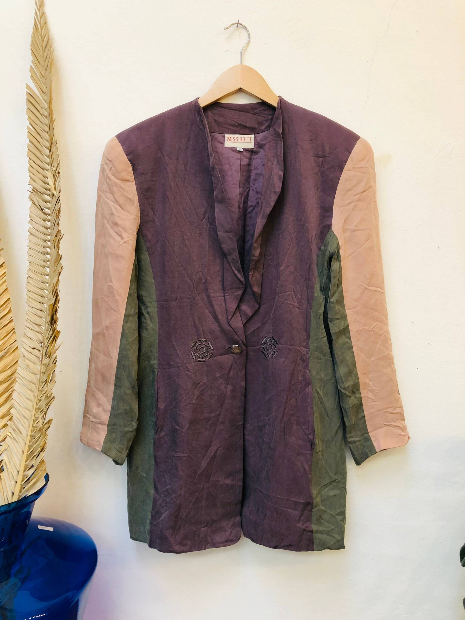 Vintage Blazer, Cupro, Stickerei, 80Er Jahre, Größe 36 Vintage Blazer, Cupro, Stickerei, 80Er Jahre, Größe 36 von Buntvintageclothing